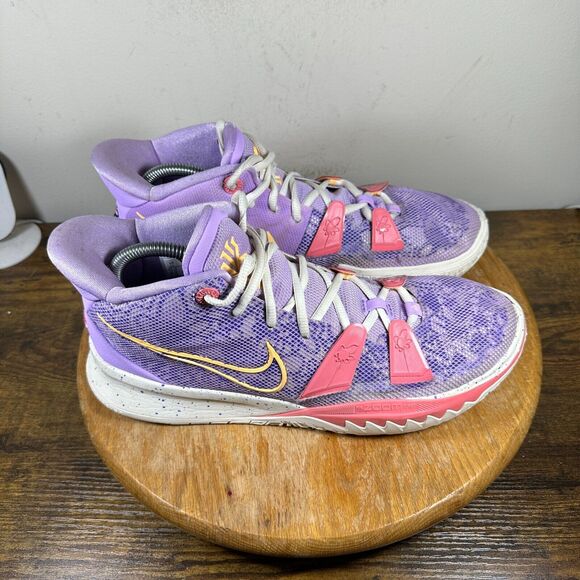 Nike Kyrie Irving Daughters Azurie Lilac Melon Shoes Men's Size